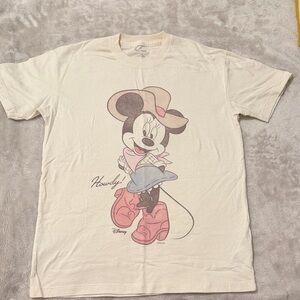 Disney Cream Minnie Mouse Howdy Hollister women’s xxs T-shirt